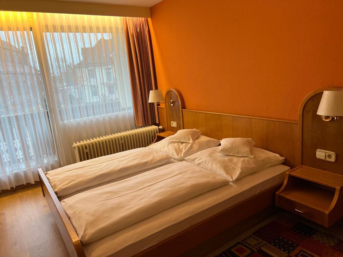 Hotel Schwan Hügelsheim Exterior foto