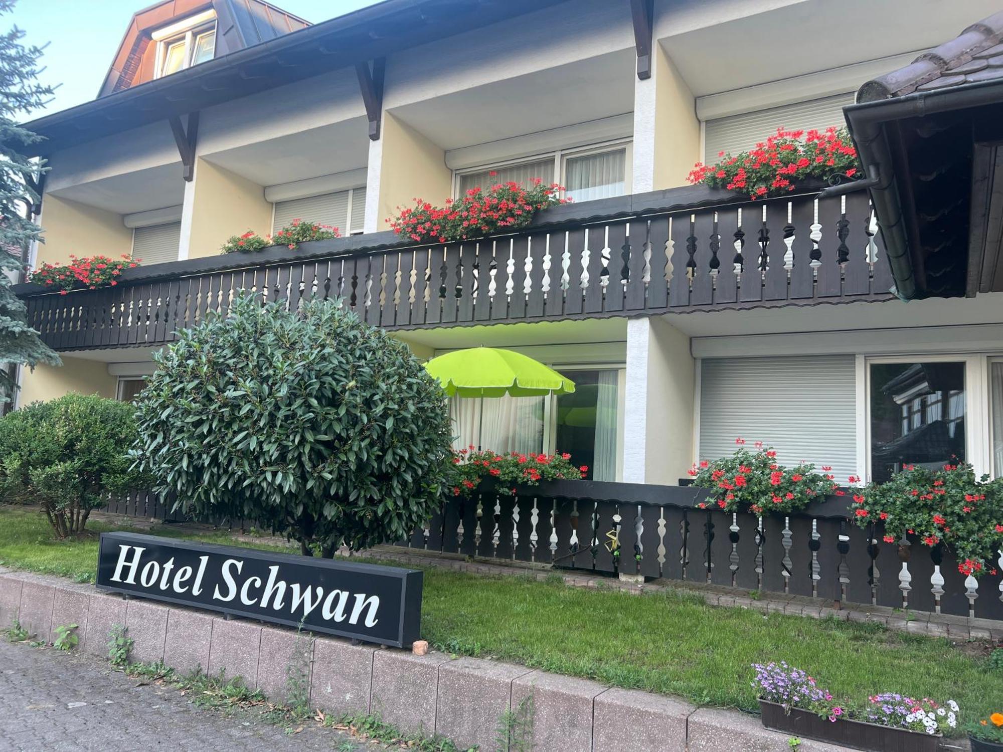 Hotel Schwan Hügelsheim Exterior foto